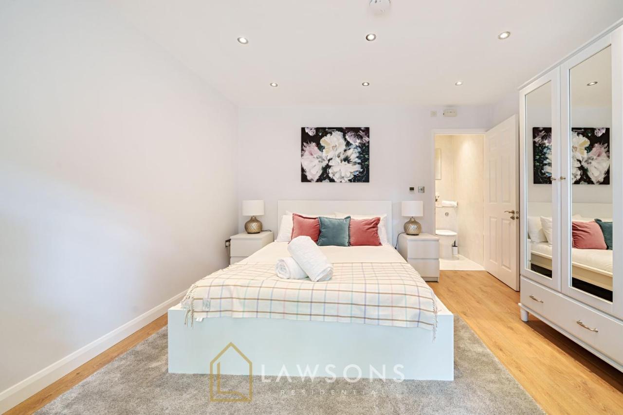 Stylish Living By Lawsons - 3 En Suites Windsor Dış mekan fotoğraf